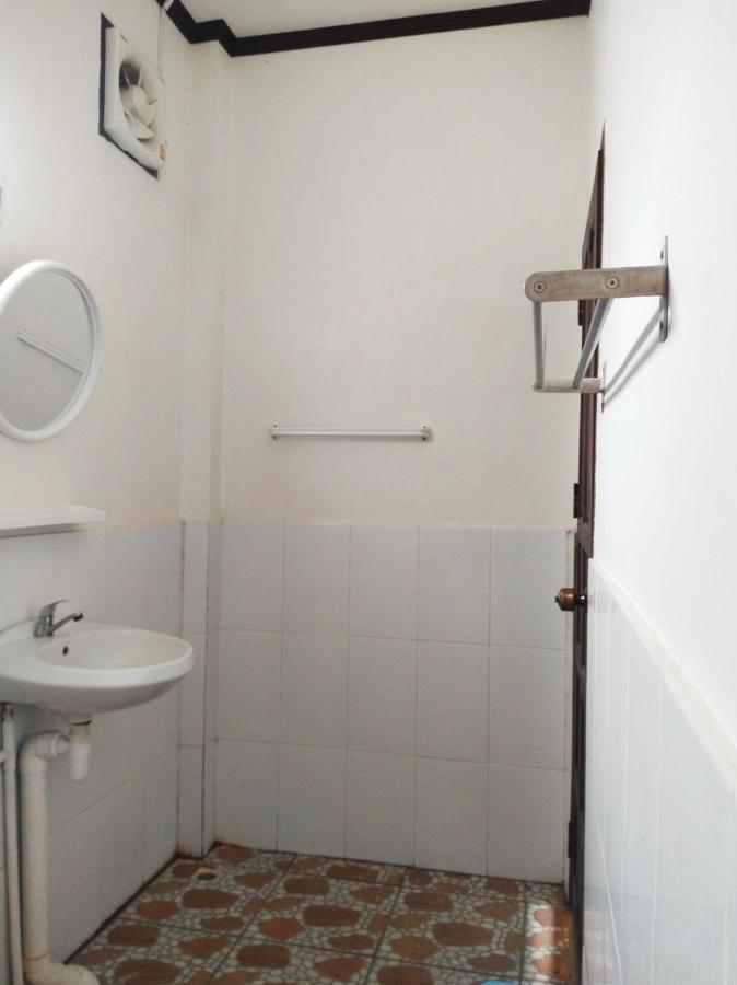 Pdv Guesthouse Muang Ngoi Εξωτερικό φωτογραφία